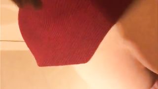 大鸡巴哥和学院派女神玩刺激的在餐厅的厕所里啪啪自拍108P高清