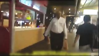 洋土豪嫖妓系列之新加坡街頭搭訕2個素質性感小姐賓館雙飛