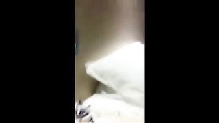 可爱萌妹子(小妖精)一女二男3P大战可惜了好白菜都让猪拱了-下部