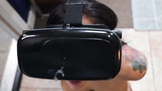 【69堂精品】人妖带上VR眼镜自嗨骚穴喷水掰开双腿疯狂啪啪