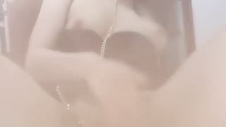 【69堂精品】风骚御姐黑丝骑乘大屌边插边大量喷尿02