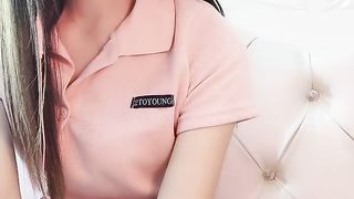 美女包臀裙黑丝美腿展示美足掰开粉穴特写01