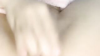 白嫩微胖小肥穴阳具玩弄抽插浪叫