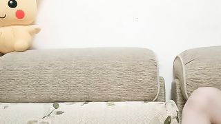 居家小夫妻摸逼后入内射精液玩弄