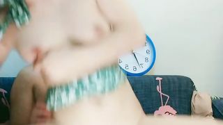 美少妇约健壮炮友骚话不断操到头晕骑乘猛坐