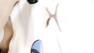 【69免费视频】张朵朵牛仔短裤脱衣诱惑呻吟