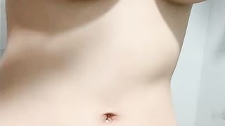 【69免费视频】童颜巨乳童童大黑逼近距离展示完美淫穴