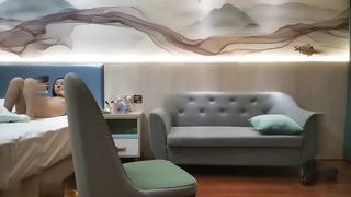 【69堂精品视频】黑色皮裤肉肉身材少妇啪啪穿上网袜口交上位