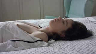 【69堂精品视频】安娜克拉夫金娜处女试镜自慰小穴