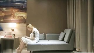 【69堂精品视频】探花小泉陌陌约来的少妇白嫩大长腿后入打桩