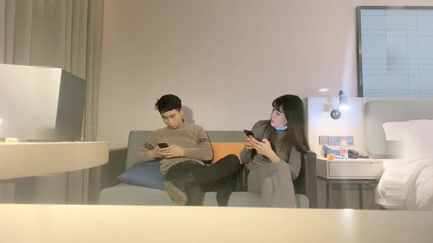 【69堂精品】约操风骚小少妇黑丝高跟诱惑粉嫩大胸尽情玩弄