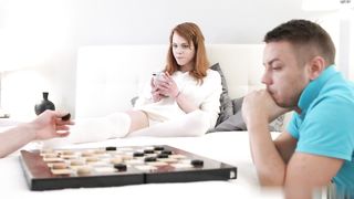 【69堂免费视频】性爱派对-玛丽·索拉里斯-辣嘴屁股玩弄深插