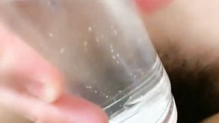 【69堂免费视频】模特气质甜美又很骚性感睡衣丝袜美腿足交