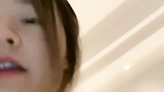 【69堂免费视频】顶级模特小骚货！气质甜美又很骚！2