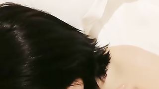 【69堂免费视频】化妆室里的亮丝女神嫩模翘臀美乳沙发上大胆露出黑鲍