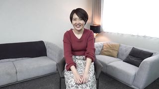 【69堂免费视频】当你脱掉衣服的时候，你会看到穿着性感内衣的美丽身材