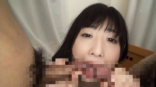 【69堂免费视频】当她的整个身体被闻香和舔舐时，她达到了高潮