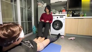 【69堂免费视频】小鲜肉喜欢被调教【只有足交才能射】