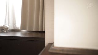 【69堂免费视频】从周五到周一，我的女老板以女牛仔姿势无限次中出并舌吻，她喝醉后会变成接吻者