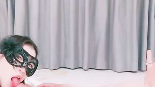 【69堂免费视频】骑上来上下套弄自己动，搞完一炮休息下再接着操