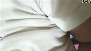 【69堂免费视频】【广西恋母门】“好儿子轻点操，别让你爸爸听见”