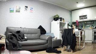 【69堂免费视频】【强操小姨子】肥胖的大佬背着老婆不在家时候与小姨子在家偷情