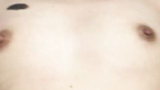 【69堂免费视频】公司团建前台妹子喝多了被我带回家操一半醒了，估计她也是被操舒服了装睡的