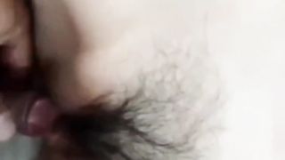 【69堂免费视频】大神就吃窝边草，草了亲妈又操亲姐