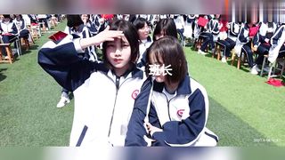 【69堂免费视频】福建二中孙薇和亲哥哥乱伦，变态哥哥卫生间偷闻妹妹内裤