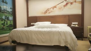 【69堂免费视频】今夜网约外围  兼职20岁大学生  167cm  活力四射  清纯脸蛋少女胴体 高潮迭起