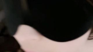 【69堂免费视频】超级嫩学生妹！带眼罩被炮友操！大屌舔口活不错，翘起屁股求操，镜子前被后入，爽的呻吟连连