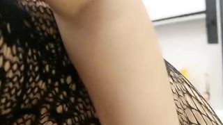 【69堂免费视频】极品尤物颜值女神！新人下海实战！情趣装猫耳朵，翘起美臀吃屌，掰穴舔弄，连体网袜骑乘操