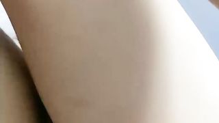 【69堂免费视频】带上情趣手铐项圈，69姿势互舔，带着口球被后入，口活一流，手指插穴狂扣