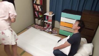 【69堂免费视频】由香表示，她最近与男友分手，心伤尚未完全愈合