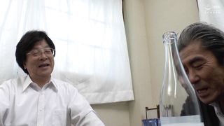 【69堂免费视频】舔小春的时间！ ！非常适合我的H罩杯巨乳！