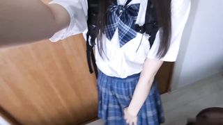 【69堂免费视频】蓝色jk少女被大JB男友啪啪