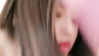 【69堂免费视频】高端靓妹露脸跟小哥激情啪啪，对着镜头舔弄鸡巴