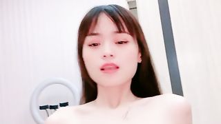 【69堂免费视频】偷情小少妇全程露脸激情啪啪，娇小身材坚挺大奶子，让大哥无套抽插，激情上位浪荡呻吟不止，直接内射中出