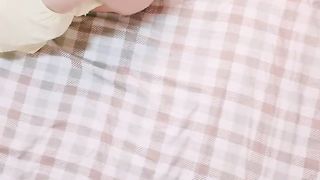 【69堂免费视频】白虎嫩穴双马尾萝莉萌妹⚡脱下小可爱内裤随意玩弄无毛小嫩穴，腰细圆润屁股翘起后入，进进出出呻吟娇喘太夹了