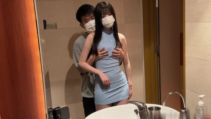 【69堂免费视频】性感包臀群小美女和男友做爱是怎么找到这么漂亮的女人
