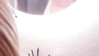 【69堂免费视频】露脸性爱私拍_第一次戴着眼镜被大鸡巴抽插真的好反差