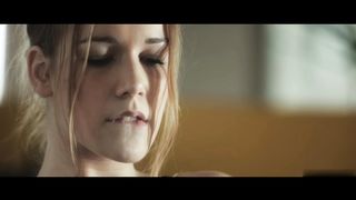 【69堂免费视频】塔罗牌性爱第 1 部分