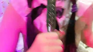 【69堂免费视频】双马尾呆萌小萝莉跳蛋玻璃棒双管齐下猛捅嫩穴