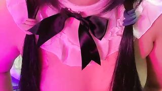 【69堂免费视频】双马尾呆萌小萝莉跳蛋玻璃棒双管齐下猛捅嫩穴