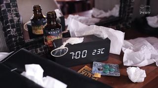 【69堂免费视频】当我带着可爱又性感的小白领回到酒店时……我遭到了一个超越自己极限的“无与伦比的女人”的攻击。_楓カレン_1