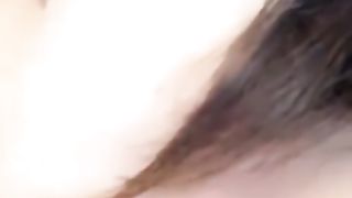 【69堂免费视频】当着女友面操闺蜜，女友一会出来偷看一下，最后还内射帮忙递纸巾