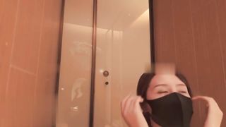 【69堂免费视频】勾引男闺蜜看到床上，小穴穴被男闺蜜爆炒