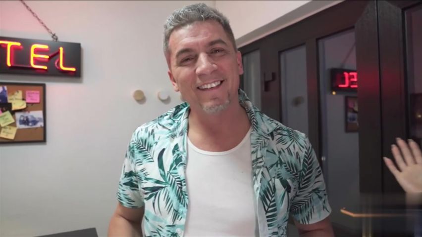 【69堂免费视频】嫉妒女同性恋女朋友