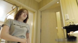 【69堂免费视频】性感黄发小美女你别说真的很好看