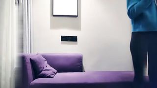 【69堂免费视频】长相甜美蓝色毛衣妹子，快插进来各种裤子自摸，近距离拍摄口交后入骑坐